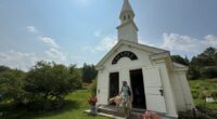 A massive mountain park in Vermont celebrates the bond between dogs and their humans