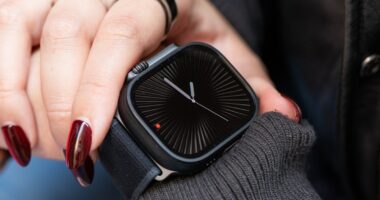 Apple Watch’s restored blood oxygen tracking attracts another lawsuit