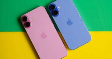 Apple shipped its 3 billionth iPhone