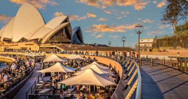 Blow for one of Sydney's richest families after losing Opera House