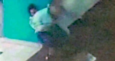 Boy grovels in court for bodyslamming doctor over mom's prescription