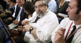 CBS News’ Mark Knoller, veteran White House correspondent, dies at 73