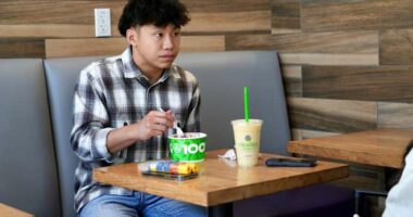California bill would require restaurants to disclose food allergens on menus