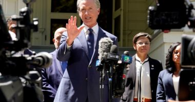 California rushes to plan a still unscheduled election in US House seats standoff with Texas