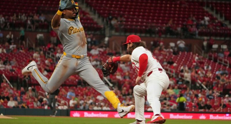 Cardinals attendance falls below 20K, a new record-low at Busch Stadium III