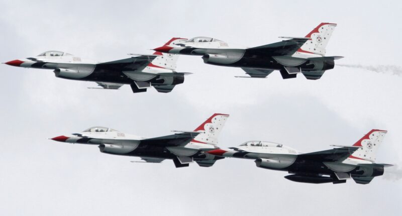 Chicago Air & Water Show 2025: U.S. Air Force Thunderbirds, Army Golden Knights at North Avenue Beach near Lincoln Park