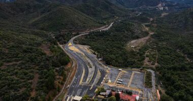 Chilean rescuers recover the bodies of 4 miners who were trapped in a collapsed shaft