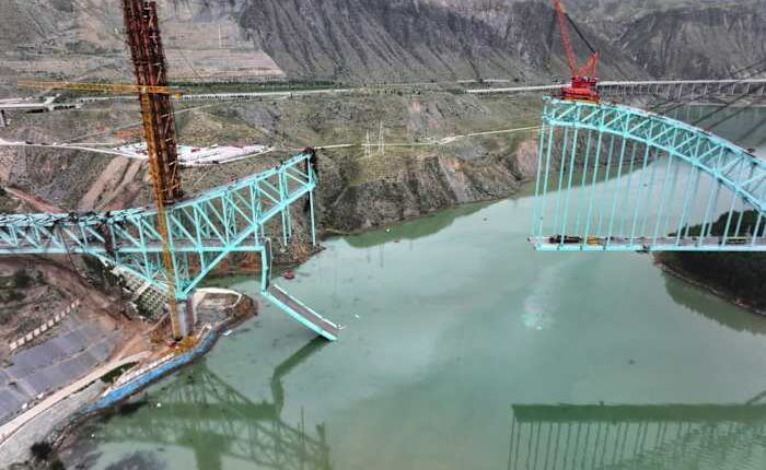 Chinese bridge collapse kills at least 12 construction workers