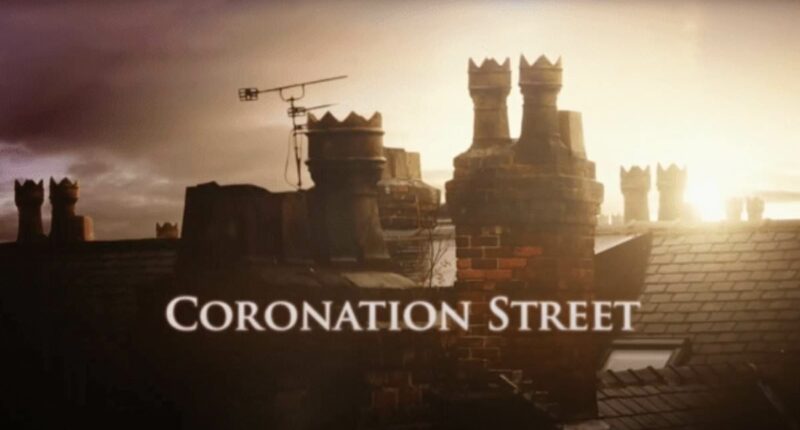 Coronation Street fans are stunned as soap icon makes surprise return