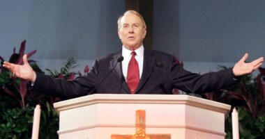 Dr. James Dobson, Focus on the Family founder and advisor to 5 presidents, dead at 89