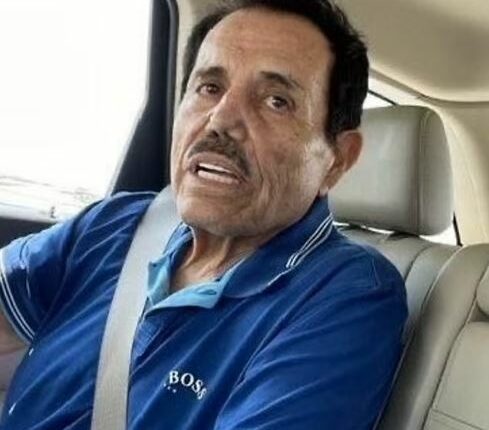 Ismael “El Mayo” Zambada in a car.