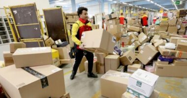 European Postal Services Suspend Shipment to US over Tariffs