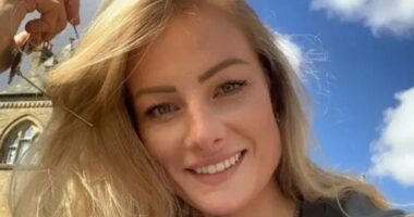 Experienced skydiver deliberately plunged to death, coroner finds