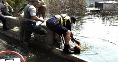 FEMA workers placed on leave after new Hurricane Katrina warning