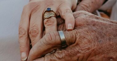 Feel-Good Friday: Navy Veterans Who Married on V-J Day Celebrate 80th Anniversary in 2025