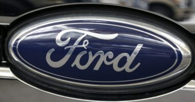 Ford recalls 355K+ trucks over instrument panel error: NHTSA 
