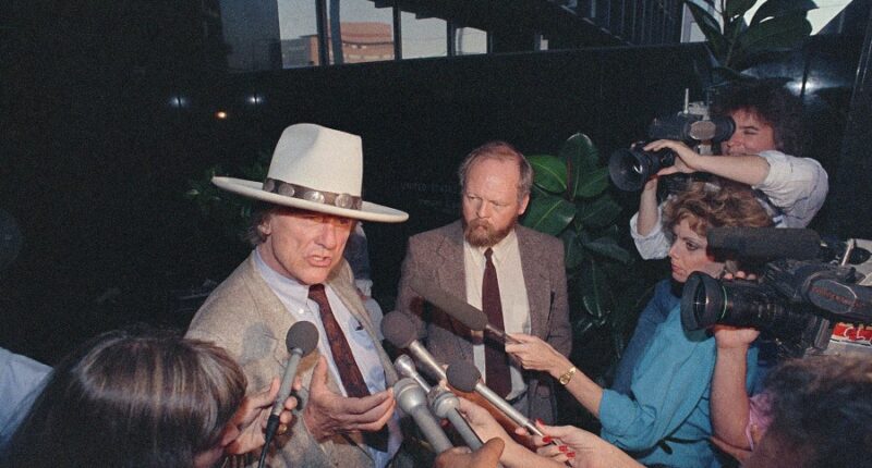 Fringe-wearing Wyoming trial lawyer Gerry Spence dies at 96