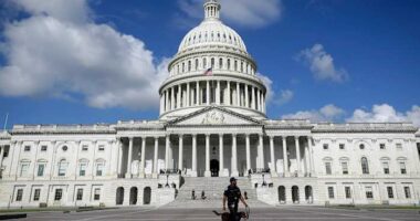 Government shutdown looms as Congress returns after monthlong August recess