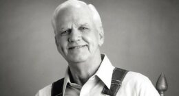 Hero who inspired Cracker Barrel's cherished logo axed from emblem