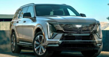 How big trucks and SUVs gobbled up the entire auto industry