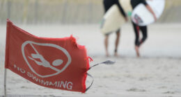 Hurricane Erin weakens to Category 1 as storm moves away from Northeast; coastal threat remains