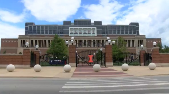 Illinois Athletes, UIPD add metal detectors to Memorial Stadium for 2025 season