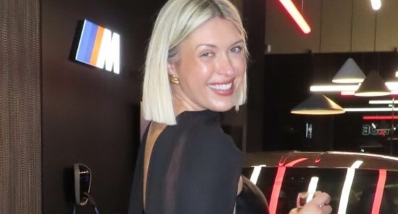 Influencer nearly 'decapitated' in freak wardrobe accident