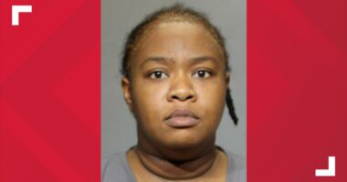 Jacksonville woman charged for child neglect at Publix