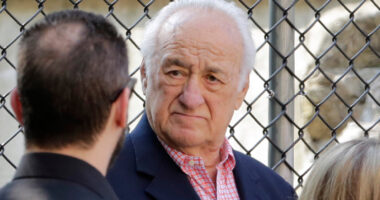 Jerry Adler, 'Sopranos' star and Broadway backstage vet turned late-in-life actor, dies at 96