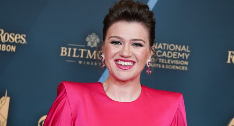 Kelly Clarkson delays Vegas shows due to family illness