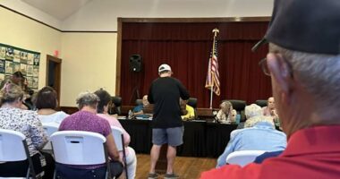 Lake Helen votes to keep police department after emotional public outcry