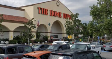 Man struck, killed on freeway while fleeing immigration agents during Home Depot raid