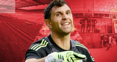Manchester United exploring move for World Cup winner to end goalkeeper nightmare
