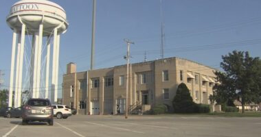Mattoon business owner calls on the city to do more after losing money from water issues