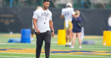 Miami-Notre Dame football game today: No. 10 Miami hoping for 'maniacal' setting when hosting No. 6 Notre Dame on Sunday night