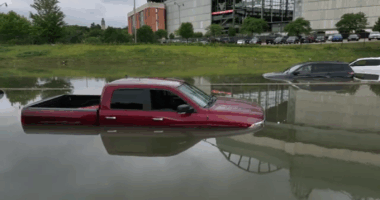 Milwaukee flooding today: Last day of Wisconsin State Fair canceled; water rescues made amid flash flooding in Milwaukee, WI