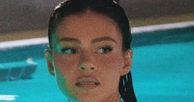 Nicola Peltz packs on PDA with husband Brooklyn Beckham