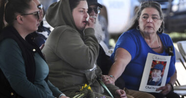 No plea deal for Colorado funeral director who let 190 bodies decay