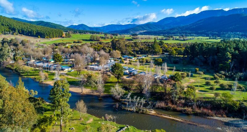 One cop shot, two missing as heavily-armed officers rush to rural town
