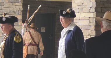 Revolutionary War Vet Stephen Day honored with new grave marker dedication in Columbia County