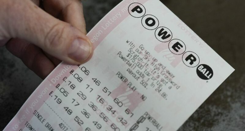 Savannah resident wins $200k from Powerball
