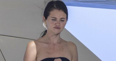 Selena Gomez stuns in swimsuit on yacht for bachelorette party in Cabo