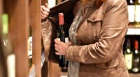 Shops warned putting shoplifters' photos in windows breaches data laws