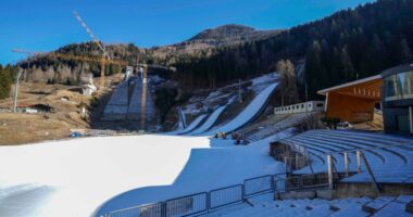 Ski jumping suits stir controversy after several athletes disqualified
