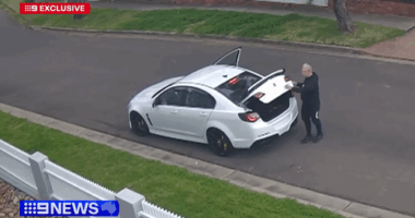 Stranger steals $120k car in front of Sydney man trying to sell it