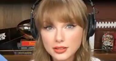 Taylor Swift takes dig at male NFL fans after boos at Chiefs games