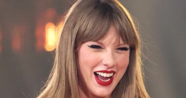 Taylor Swift's shocks by announcing new album The Life Of A Showgirl