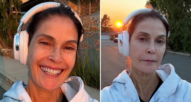Teri Hatcher stuns fans with make-up free selfie