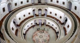 Texas Gov. Abbott vows to approve GOP-leaning congressional voting map