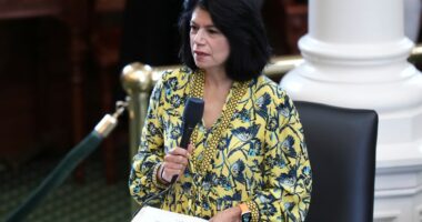 Texas lawmakers give final approval to redrawn congressional map favoring GOP, send to governor
